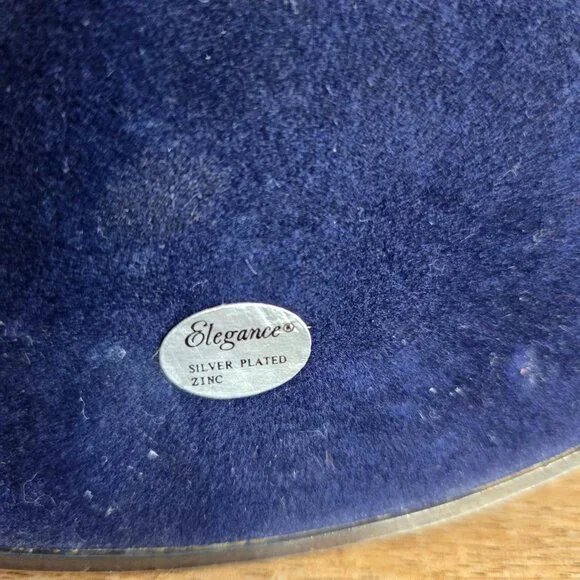 Vintage Elegance silver plated Christmas tree candleholder. Holiday decor. - Picture 7 of 7